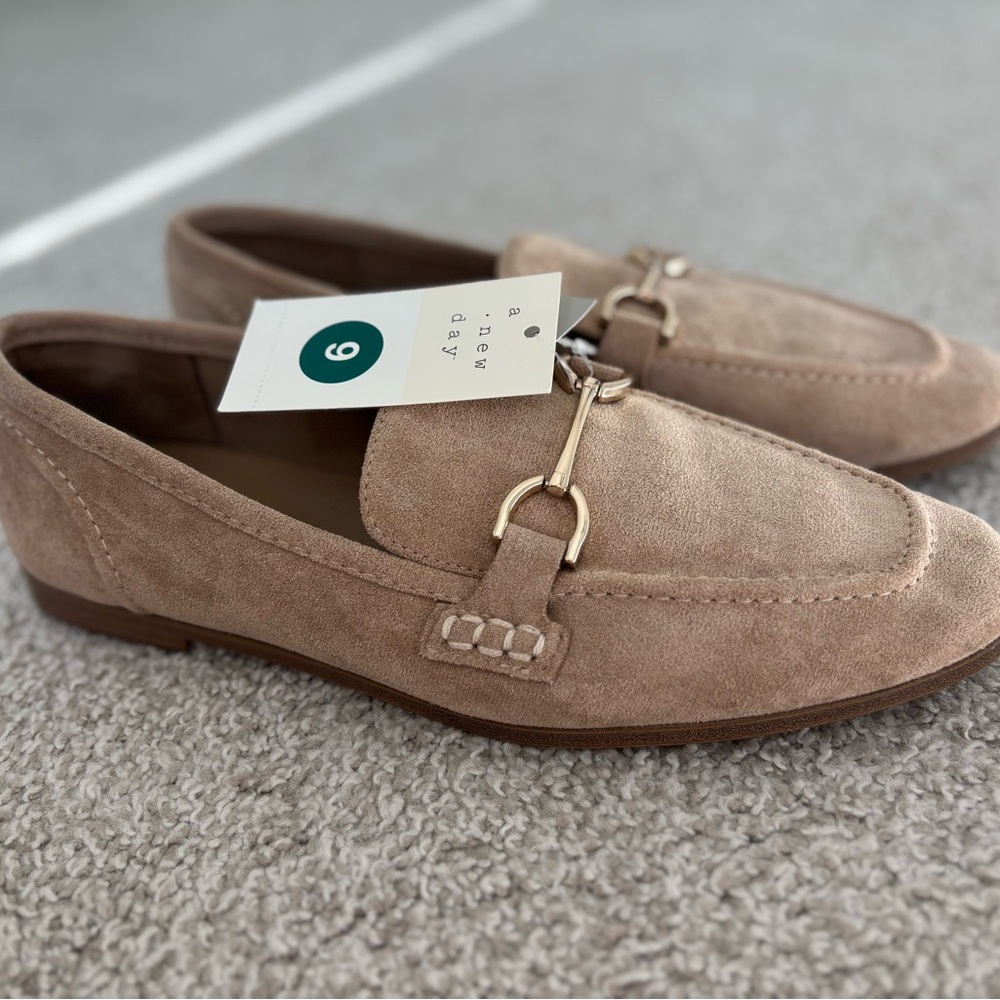 Light Taupe Laurel Loafer gold accents